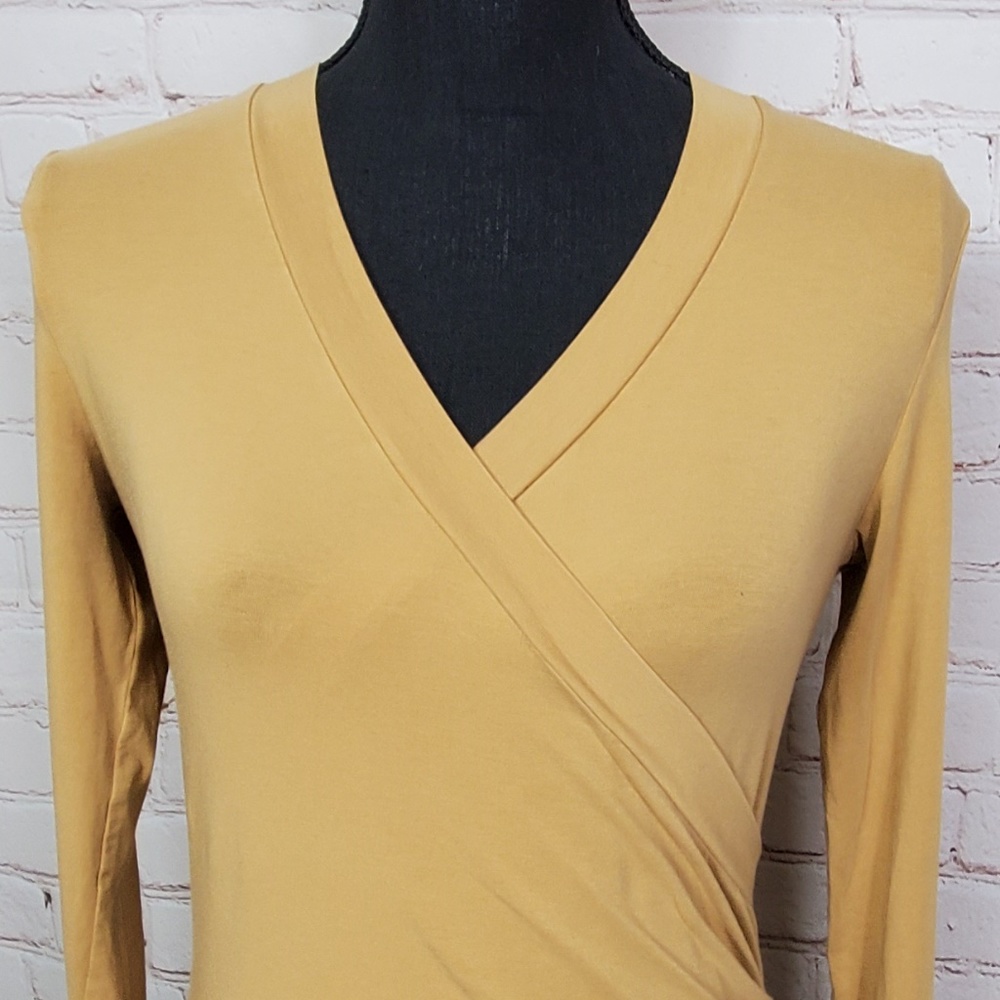 Cabi Tan Cross Front Long Sleeve Top Ruched M - Picture 2 of 4
